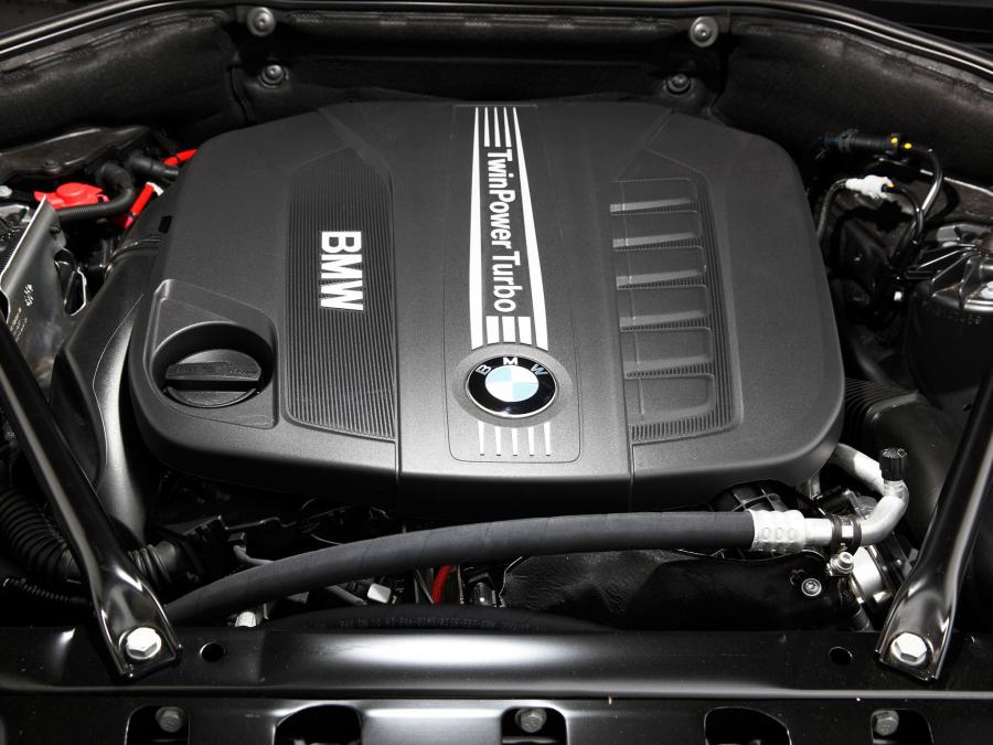  BMW 530d Gran Turismo Luxury Line 2013 года  (AU) (фото 2 из 10)